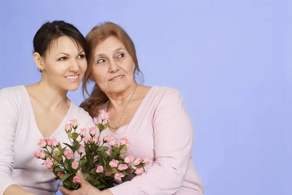 Happy Caucasian adult daughter with her mother — Stock Photo, Image