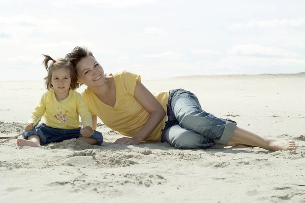 Belle mère avec enfant — Photo