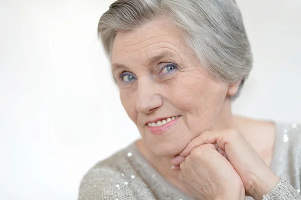 Retrato de una anciana — Foto de Stock