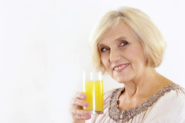 Retrato de uma bela mulher madura — Fotografia de Stock