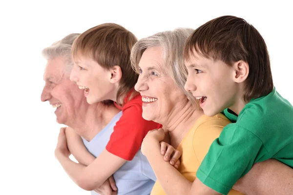 Grootouders en twee kleinkinderen — Stockfoto