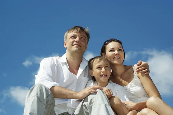 Leuke familie rusten — Stockfoto