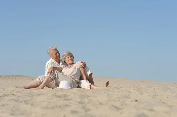 Sevmek yaşlı çift — Stok fotoğraf