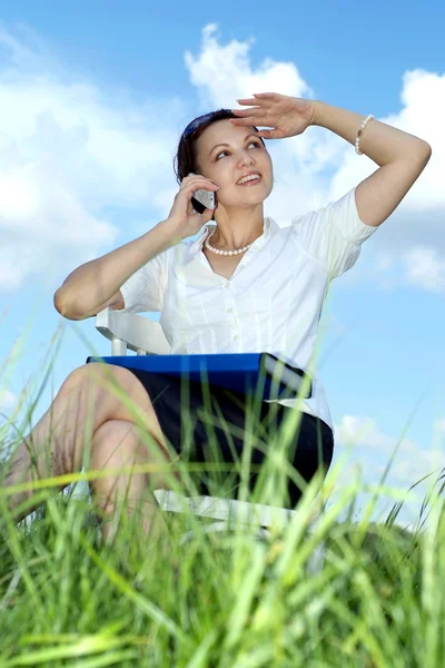 Young business woman working — Stock Photo, Image