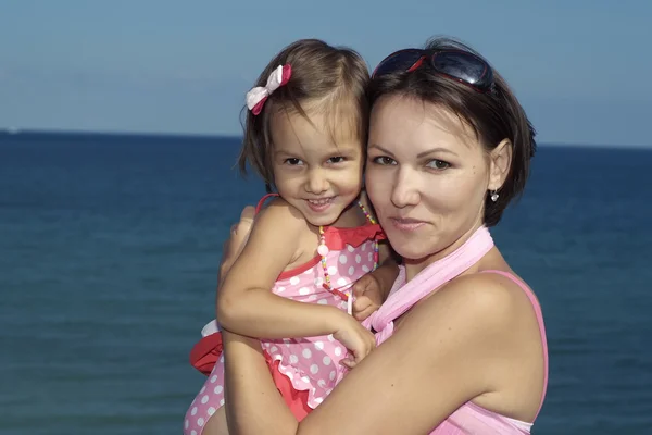 Mãe e filha felizes — Fotografia de Stock