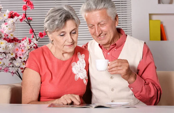 Spese di coppia anziani — Foto Stock