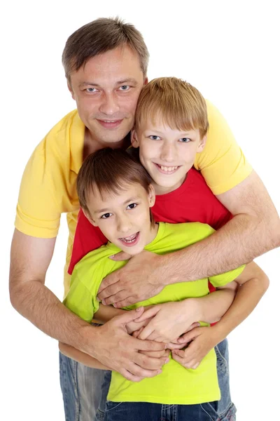 Leuke familie in heldere t-shirts — Stockfoto