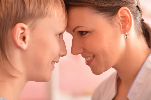 Madre e figlio — Foto Stock