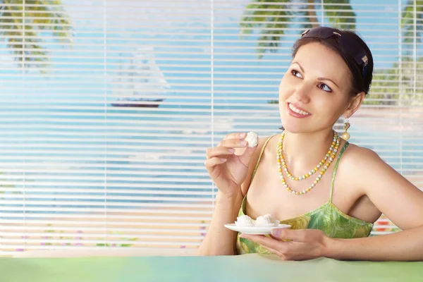 Chica en la habitación — Foto de Stock