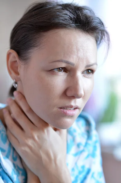 Woman suffering from influenza — Stock Photo, Image