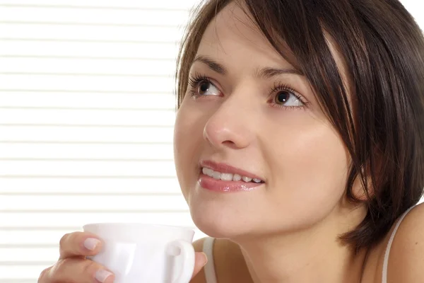 Mooie jonge vrouw wakker — Stockfoto