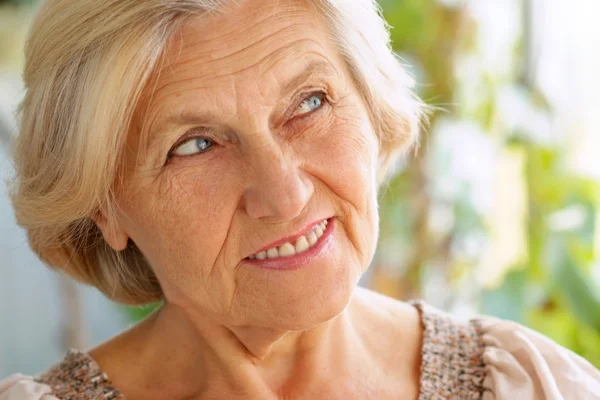 Portrait of a nice older woman — Stock Photo, Image