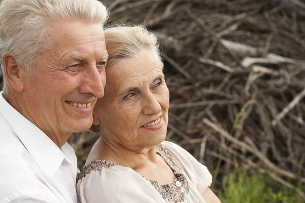 Bella coppia trascorso i fine settimana insieme — Foto Stock