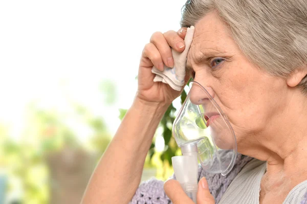 Mujer se siente mal — Foto de Stock