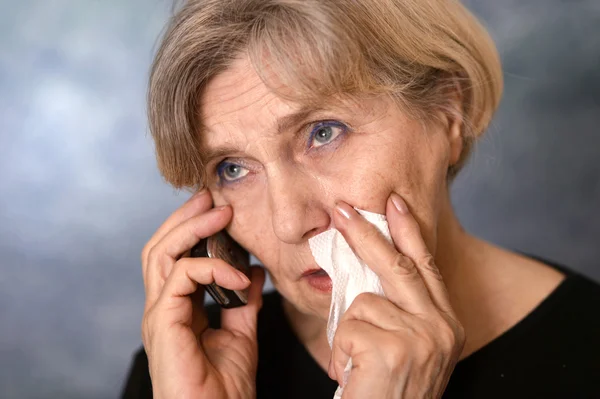 Anciana llorando —  Fotos de Stock