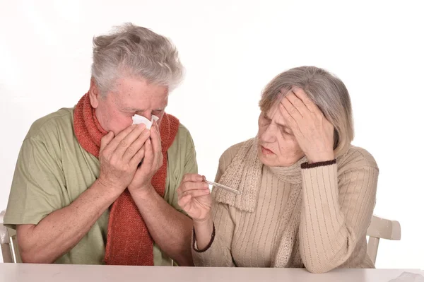 Pareja anciana enferma de gripe — Foto de Stock