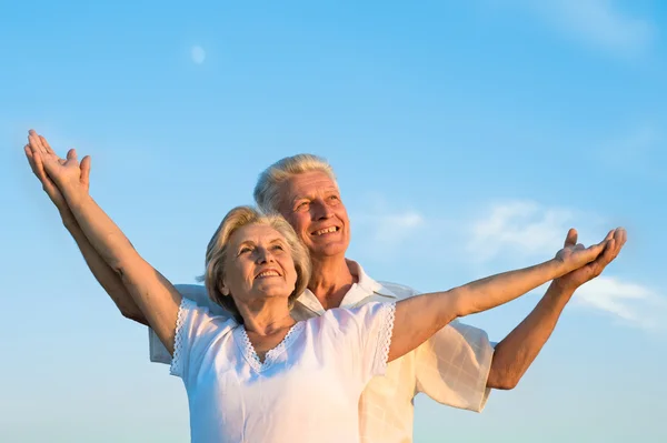 Ältere Männer und Frauen — Stockfoto