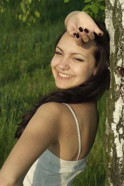 Beautiful young girl enjoying life — Stock Photo, Image
