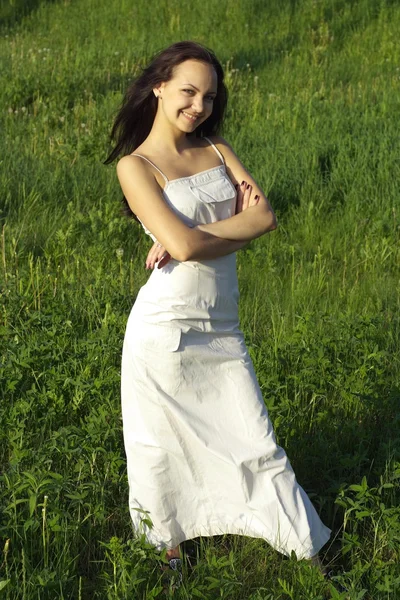 Legal jovem menina aproveitando a vida — Fotografia de Stock