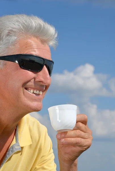 Beautiful Caucasian aged man in nature — Stock Photo, Image