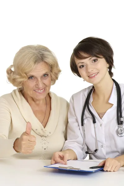 Donna anziana e medico — Foto Stock