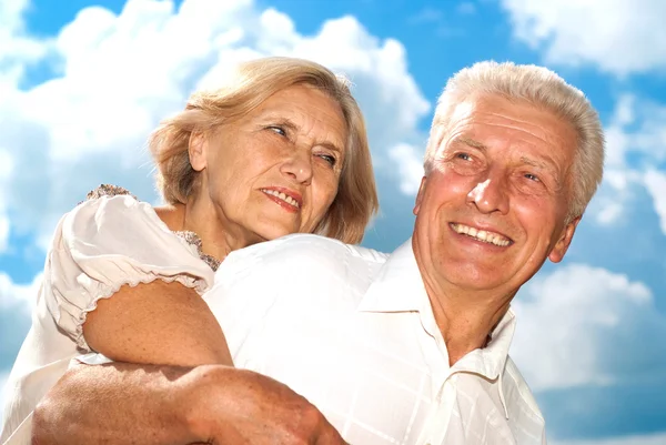 Happy elderly couple went for a walk — Stock Photo, Image