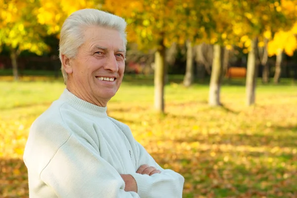 Man on the background of nature — Stock Photo, Image