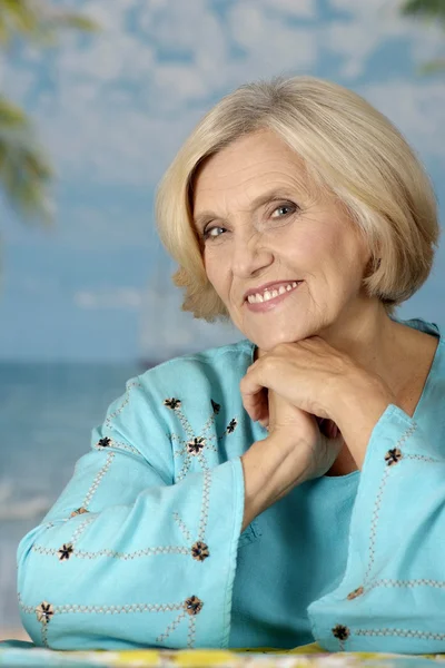 Agradable mujer sonriendo — Foto de Stock