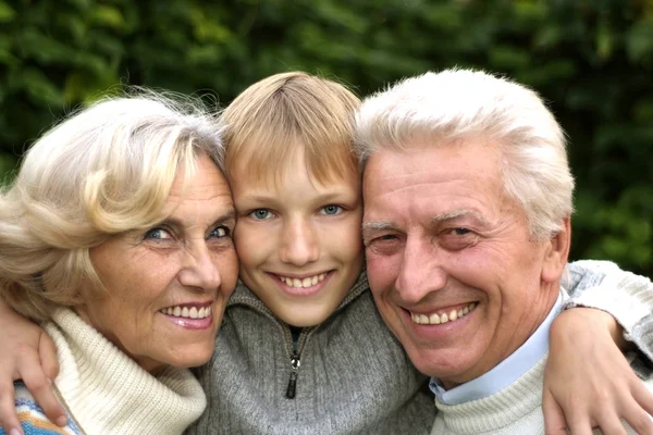 Nonni con nipote — Foto Stock