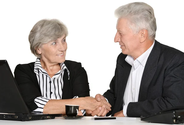 Pareja mayor en el lugar de trabajo — Foto de Stock