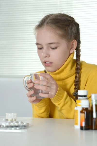 Girl in a yellow sweater — Stock Photo, Image