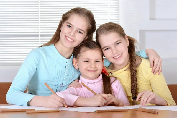 Girls draw with pencils — Stock Photo, Image