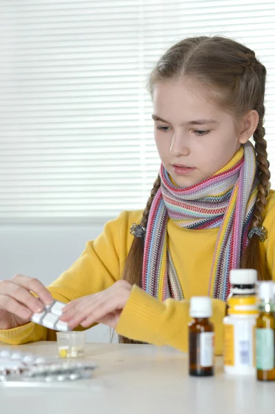 Girl in a yellow sweater — Stock Photo, Image