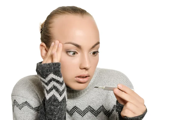 Mädchen mit Thermometer — Stockfoto