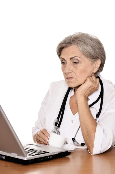 Positive elderly doctor — Stock Photo, Image