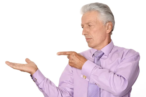 Yaşlı adam ponting parmak ile — Stok fotoğraf