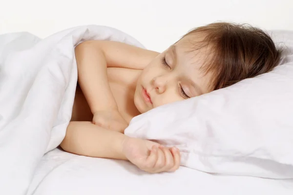 Menina atraente dormindo em casa — Fotografia de Stock