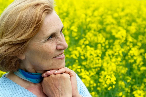 Ziemlich alter Mensch — Stockfoto