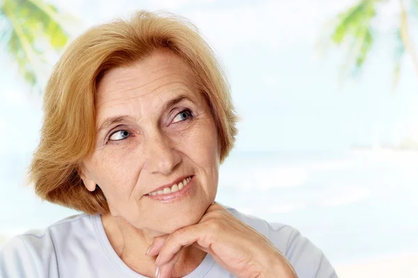 Good-looking woman at the resort — Stock Photo, Image