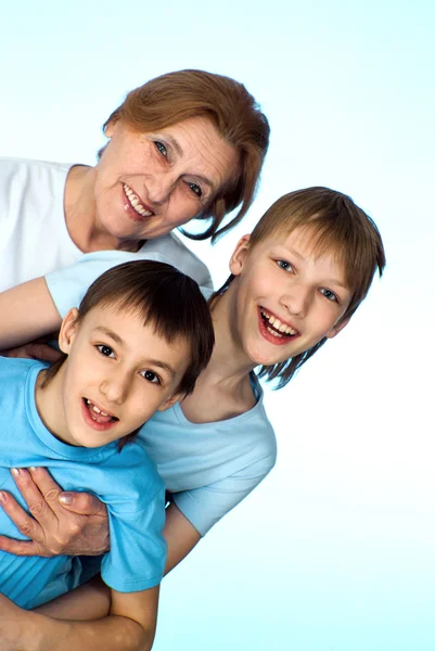 Angenehme Menschen, die eine gute Freizeit haben — Stockfoto