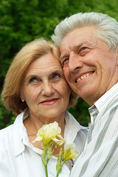 Nadenkend mens ging voor een wandeling — Stockfoto