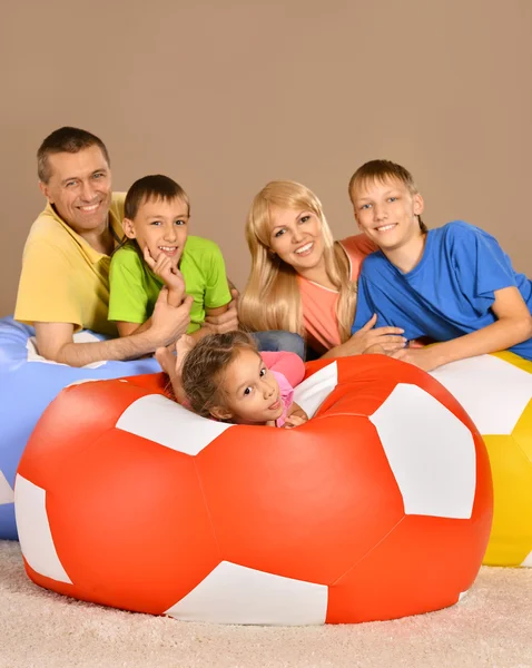 Famiglia divertendosi — Foto Stock