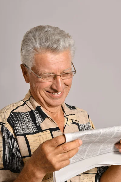 Retrato de hombre anciano —  Fotos de Stock