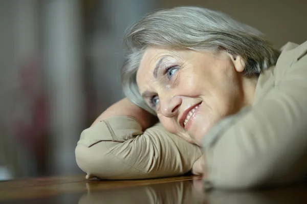 Portrait of an aged woman — Stock Photo, Image