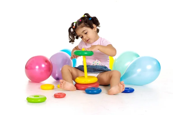 Flicka med leksak — Stockfoto
