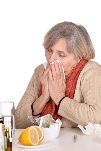 Ältere, kranke Frau — Stockfoto