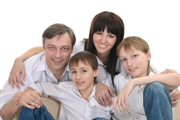 Retrato de una familia alegre —  Fotos de Stock