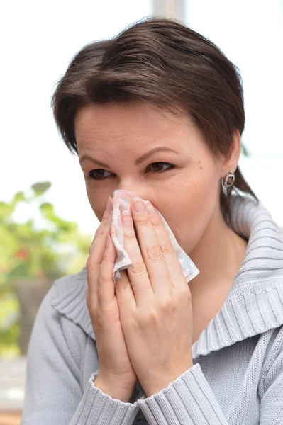 Woman ill cold — Stock Photo, Image