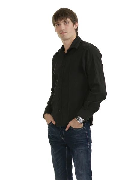 Przystojny młody mężczyzna w czarnej koszulce — Zdjęcie stockowe