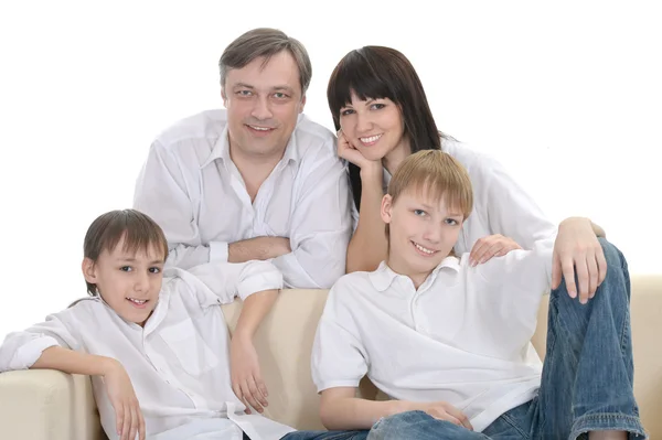 Кавказская дружная семья — стоковое фото
